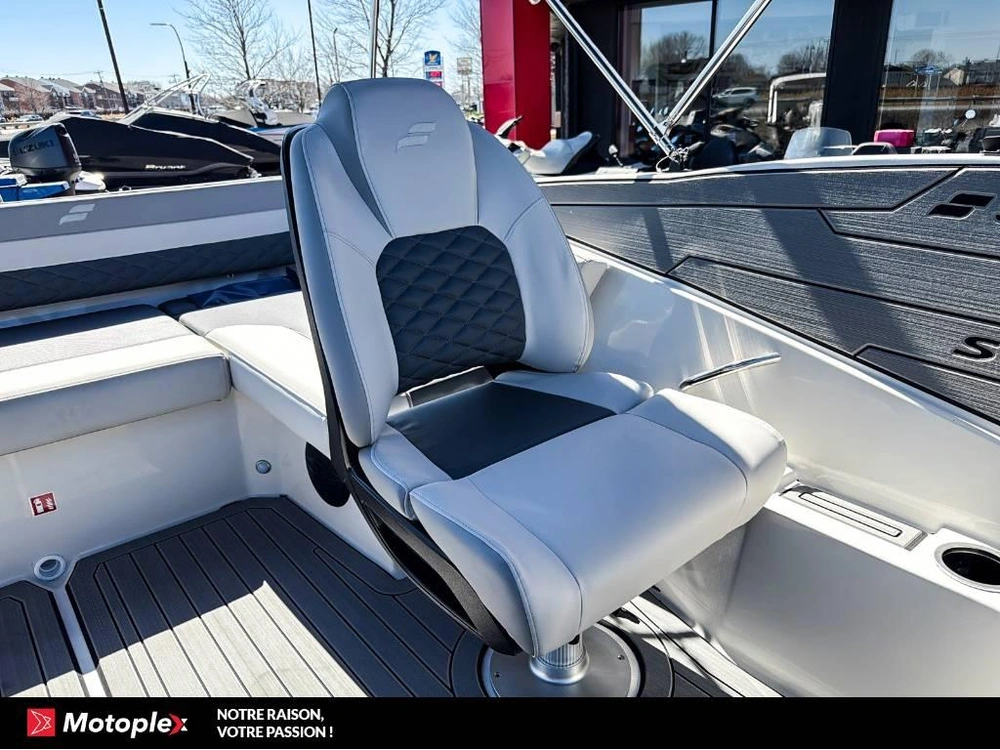 2026 Starcraft Svx 190 Ob 140hp Deck Boat Bateau Ponté alt