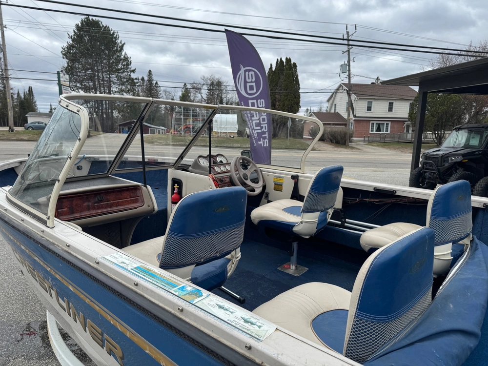 Crestliner Super Hawk 1600 1999 alt