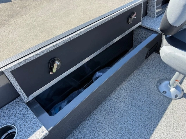 2026 Mirrocraft Outfitter F160t alt