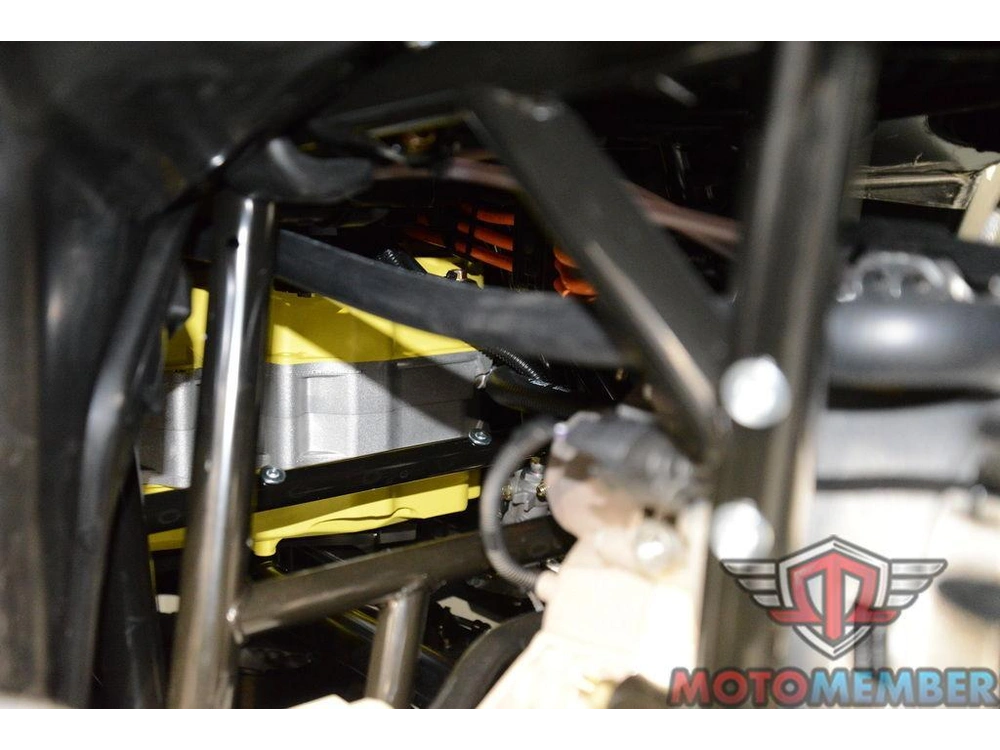 2026 Can-am Outlander Electric Max alt