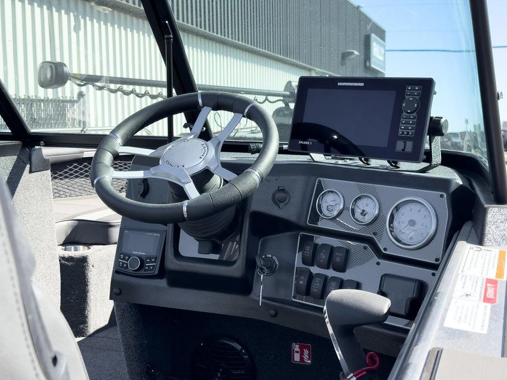 2026 Lund 1875 Tyee Sport alt
