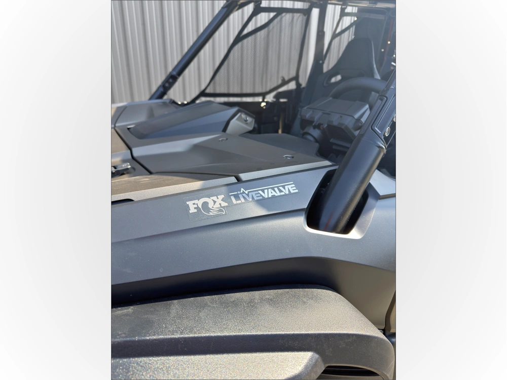 2026 Honda Talon 1000x-4p Fox Live Valve alt