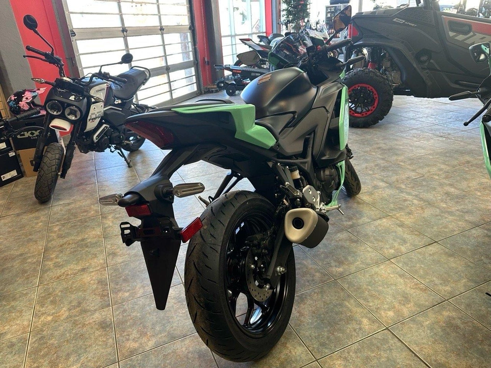 Yamaha Yzf-r3 2026 alt