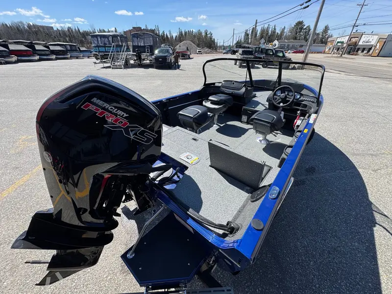 2026 Crestliner 1750 HAWK WT JUMPSEAT thumbnail 4
