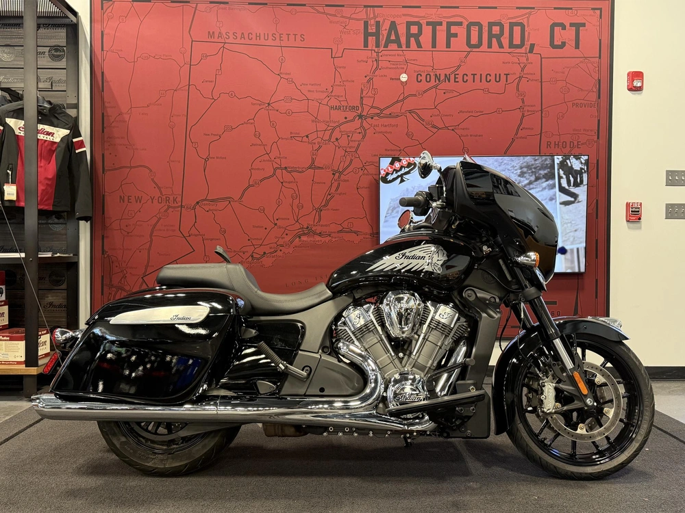 2025 Indian Motorcycle Chieftain Powerplus 108 alt