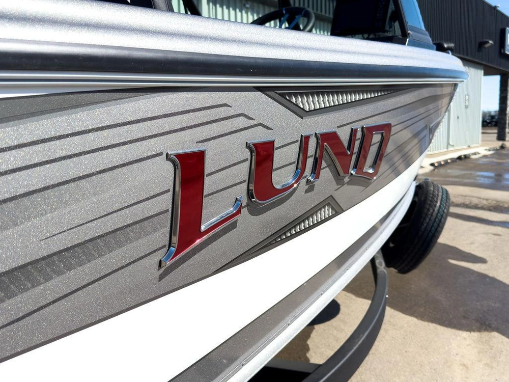 2026 Lund 1875 Tyee Sport alt