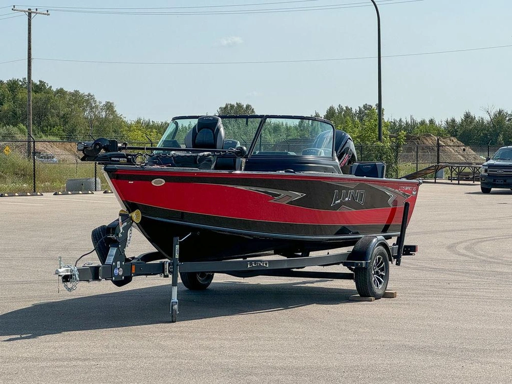 2025 Lund Boat Co 1775 Impact Xs alt