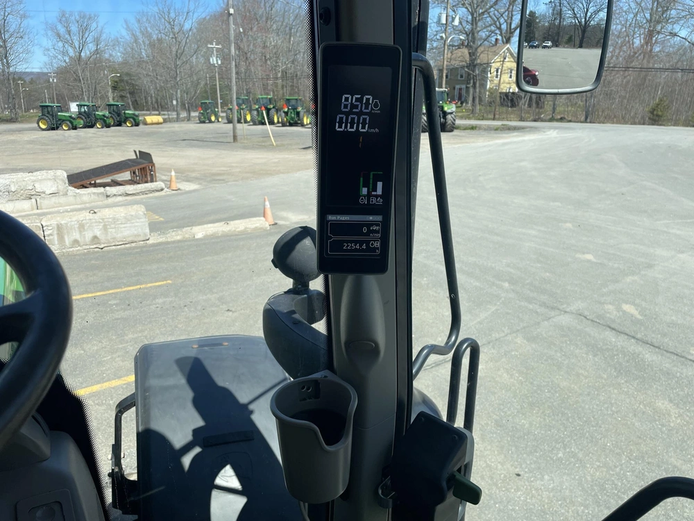 2020 John Deere 6175m alt