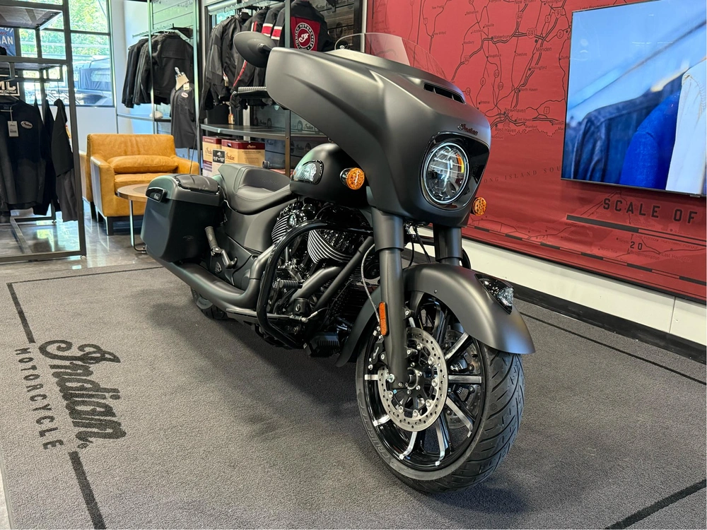 2025 Indian Motorcycle Chieftain Drk Hrse Prem Audio, Blk Smk, 49s Dark Horse�� With Powerband Audio Package alt