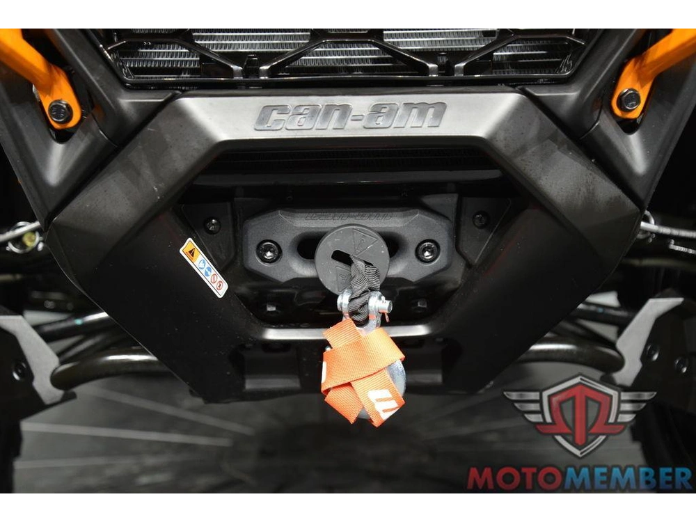 2026 Can-am Outlander Max Xt-p 1000r Mineral Grey & Orange Crush alt