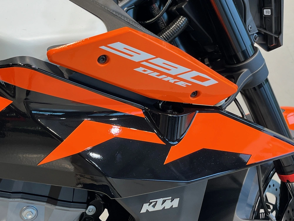 2027 Ktm 990 Duke alt