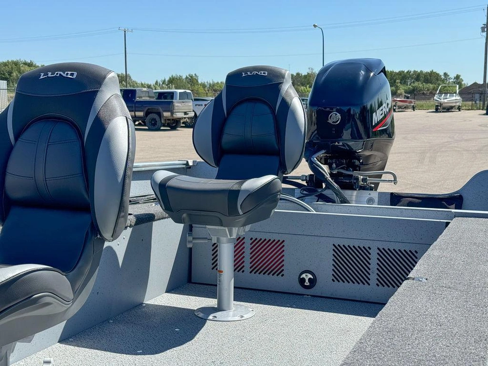 2025 Lund Boat Co 1600 Fury Ss alt