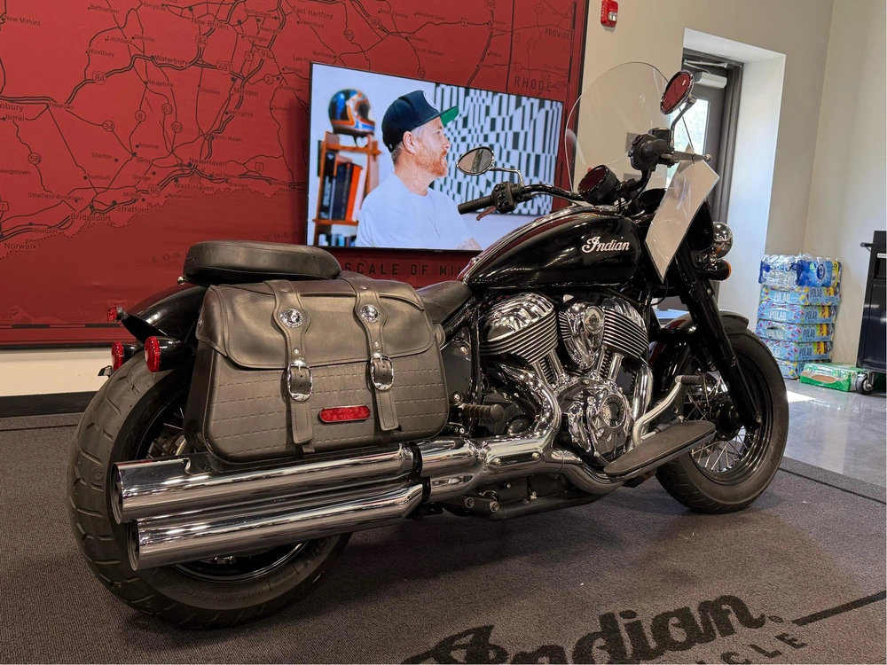 2022 Indian Motorcycle Super Chief Ltd Abs, Black Metallic, 49st Limited alt