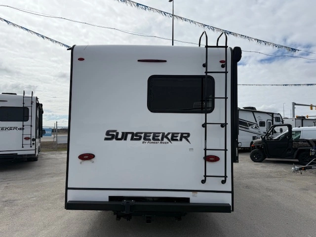 2021 Sunseeker 2350le alt