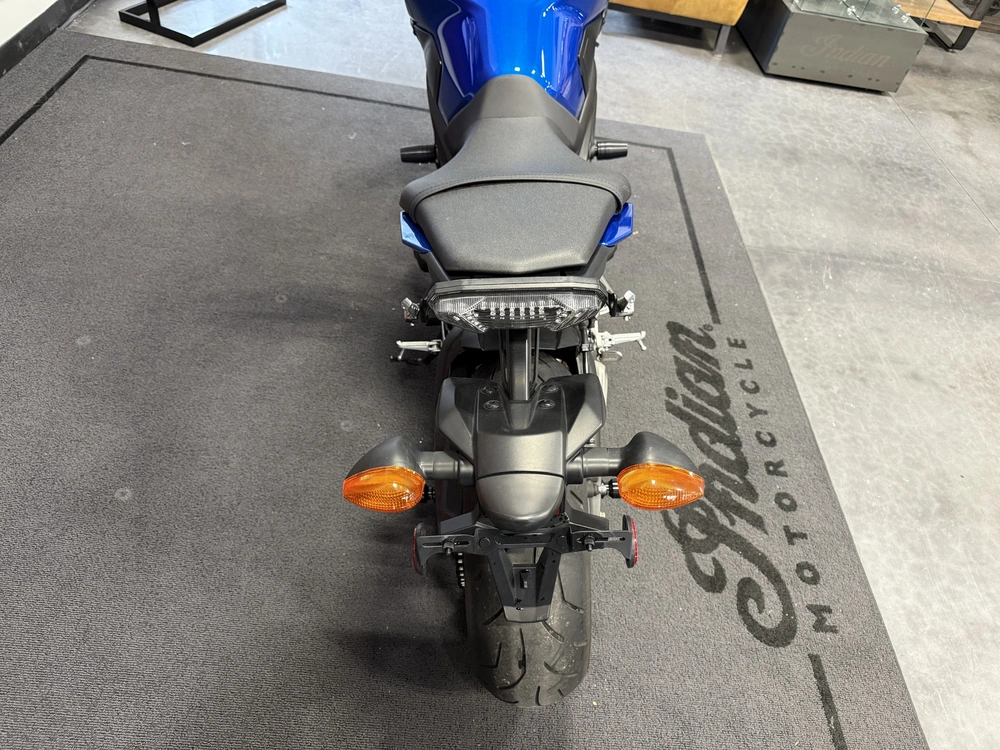 2016 Yamaha Fz 09 alt
