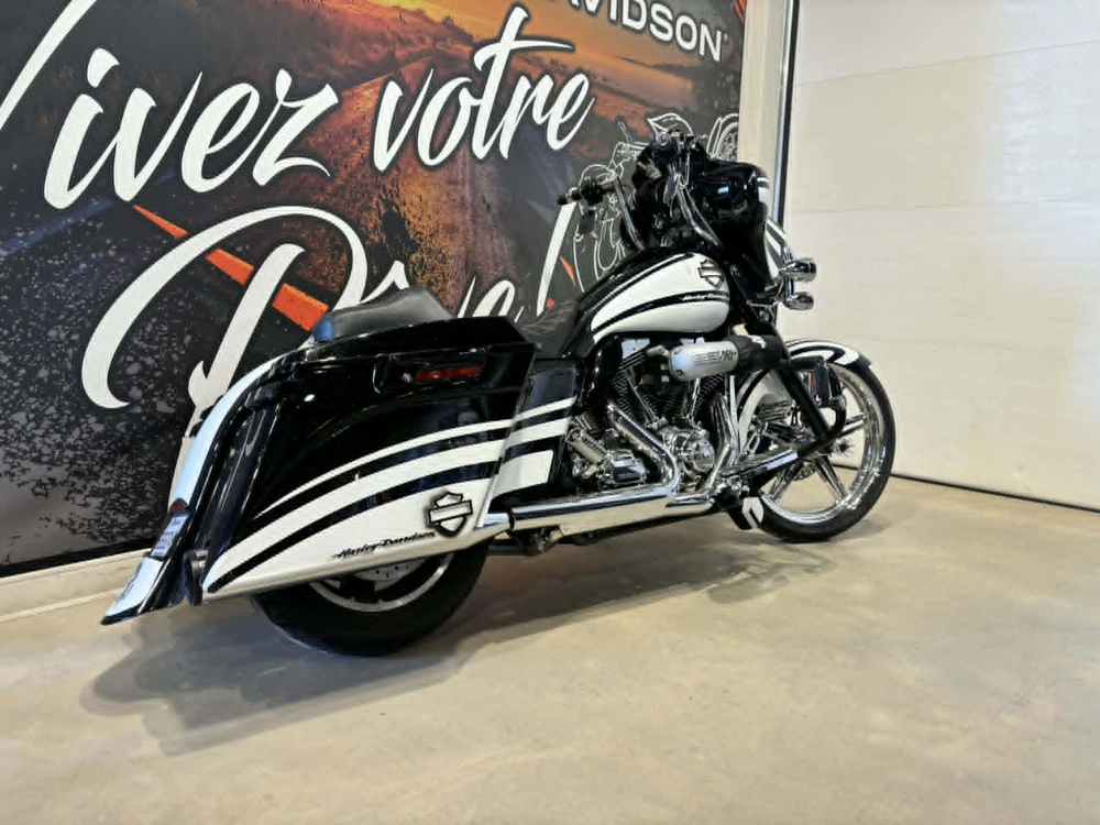 Harley-davidson Street Glide Flhx 2011 alt