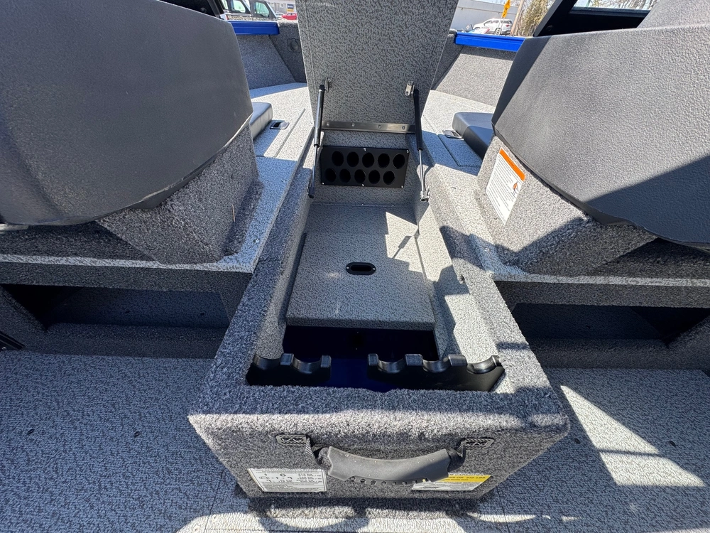 Crestliner 1750 Hawk Wt Jumpseat 2026 alt