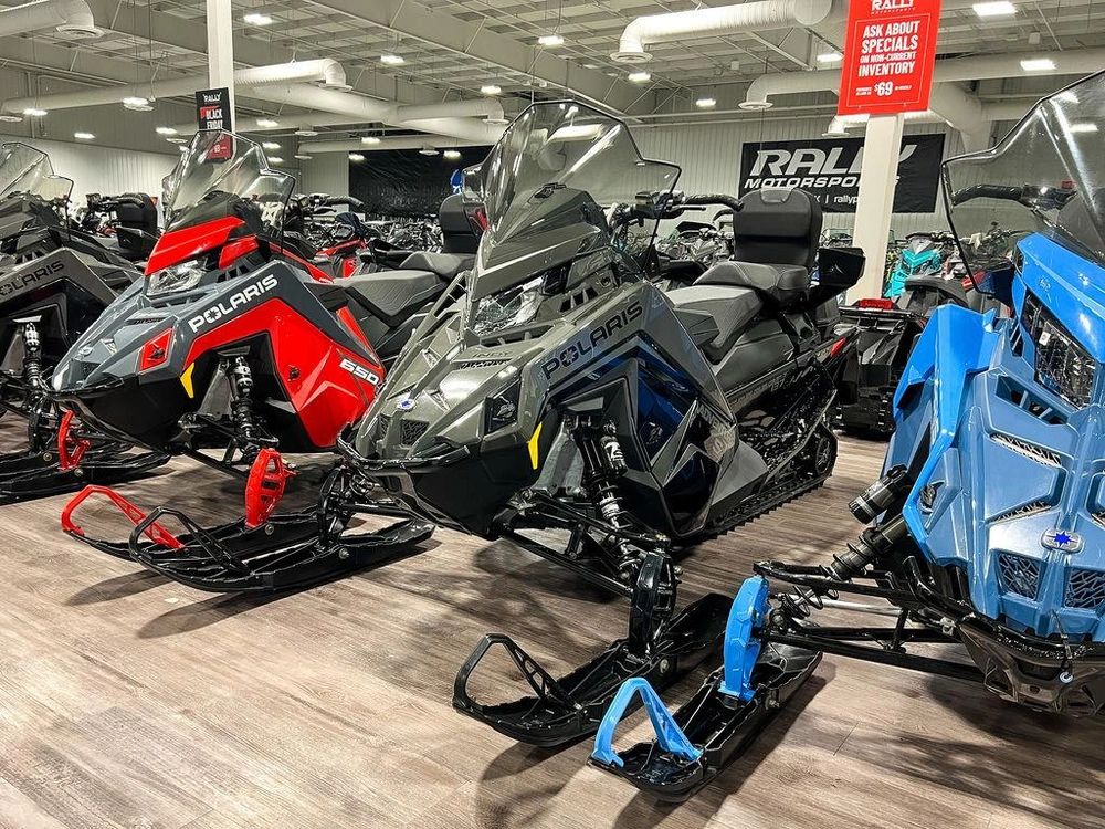 2025 Polaris Prostar S4 Indy Adventure 137 alt