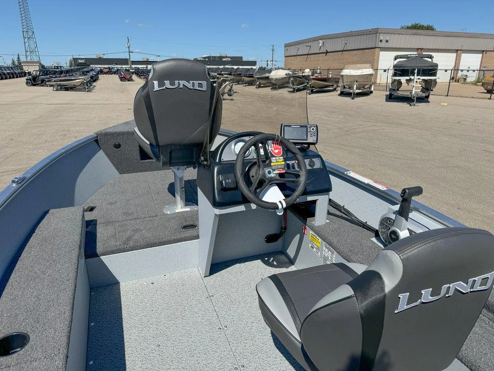 2025 Lund Boat Co 1600 Fury Ss alt