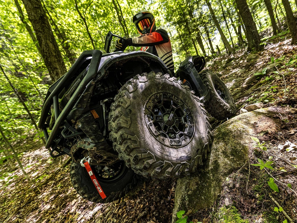 Can-am Outlander Backcountry 1000r 2026 alt