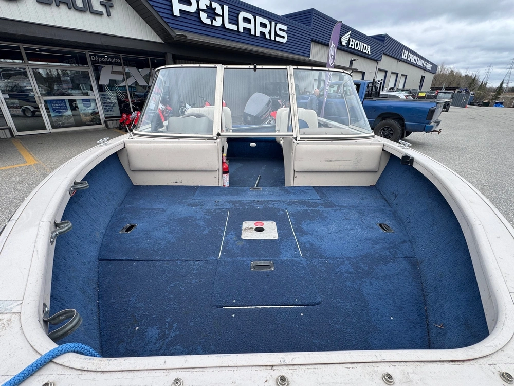 Crestliner Super Hawk 1600 1999 alt