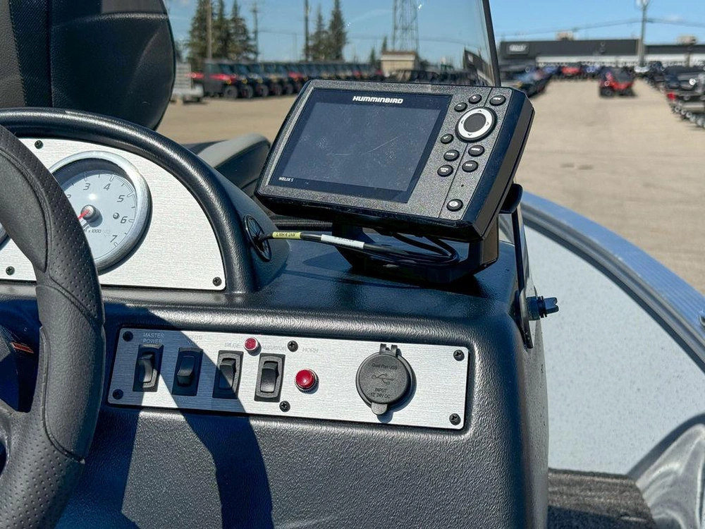 2025 Lund Boat Co 1600 Fury Ss alt