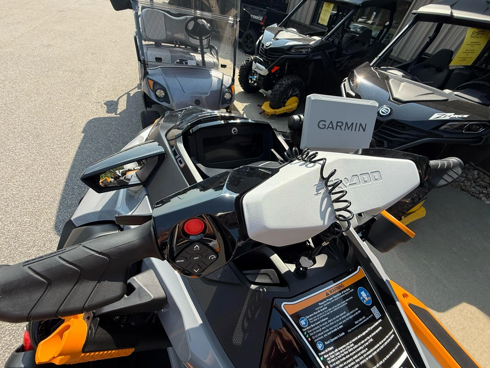 2025 Sea-doo Fishpro Trophy 170 alt
