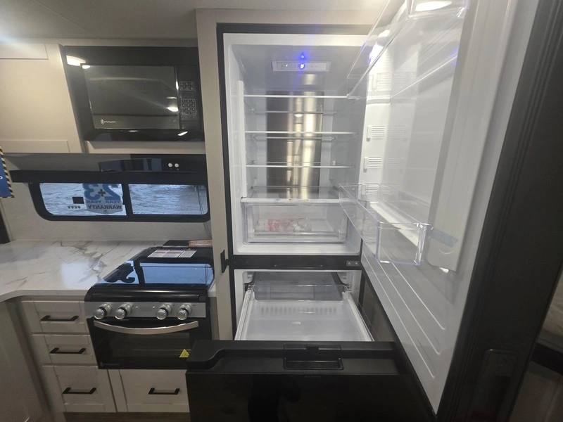 2026 Jayco Jay Feather Sl 26bhsl alt