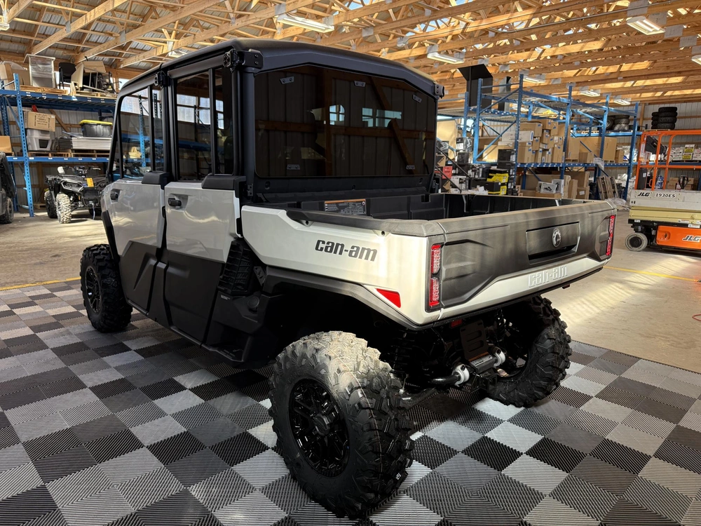 2026 Can-am Ssv Def Max Ltd 65 Hd11 Wh Hb 26 Limited Hd11 alt