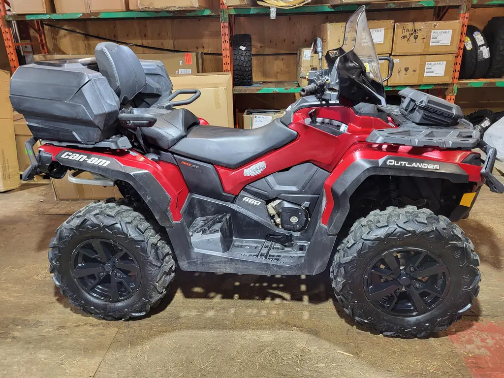 2019 Can-Am Outlander Max XT 650