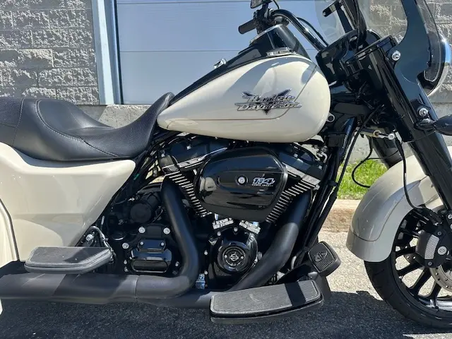 2023 Harley-Davidson FREEWHEELER FLRT