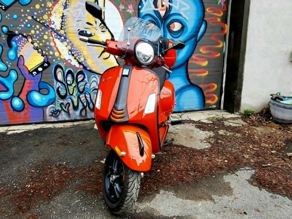 Vespa Gts 300 Super Sport 2024 alt