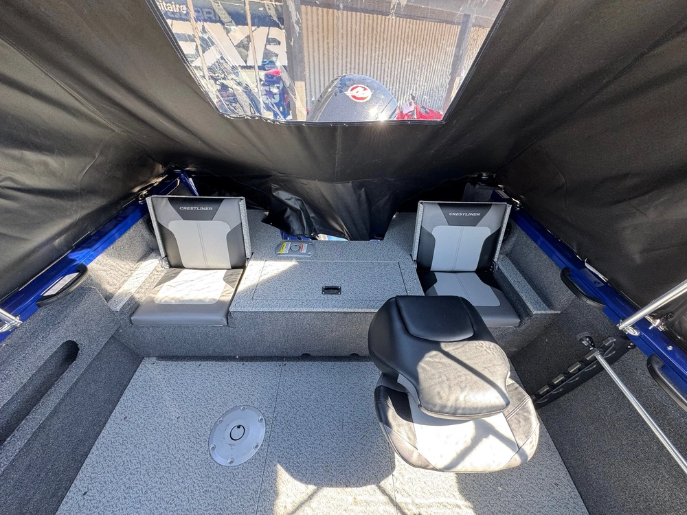 Crestliner 1750 Hawk Wt Jumpseat 2026 alt