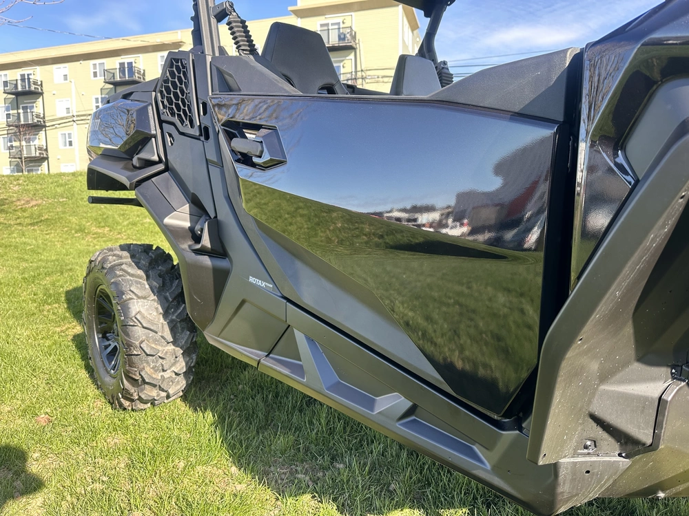 2026 Can-am Commander Xt 700 alt