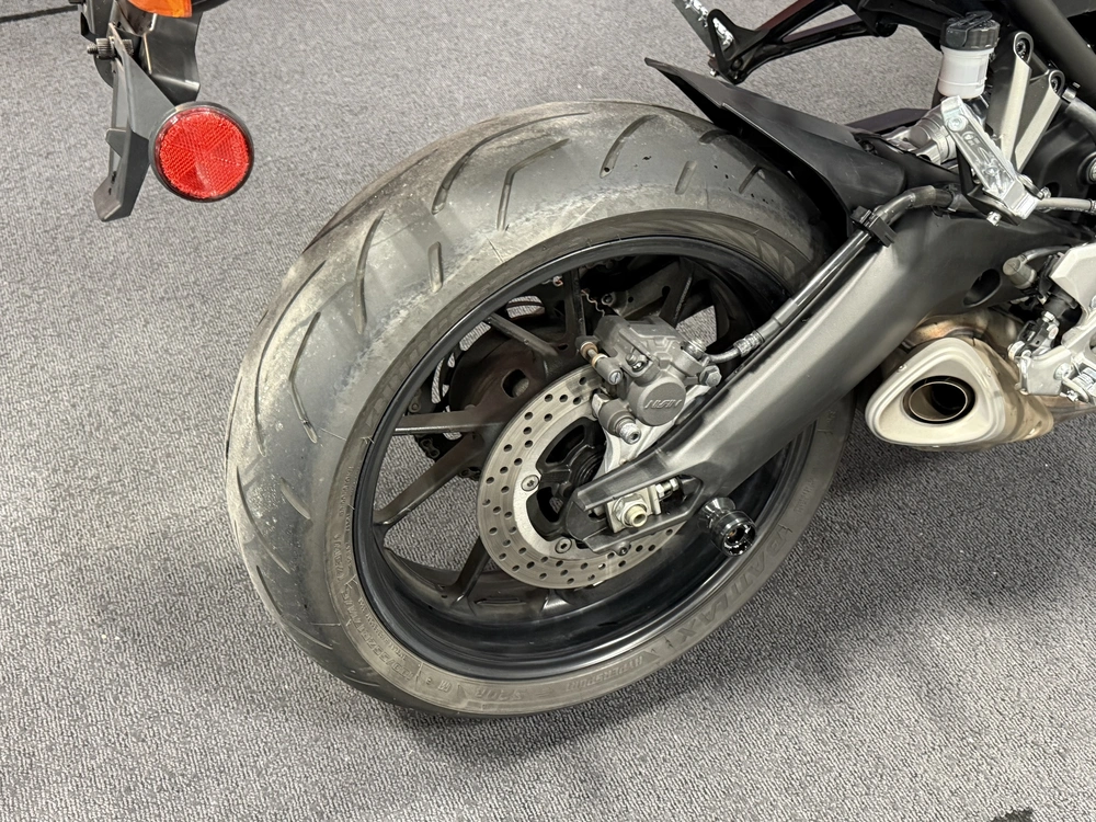 2016 Yamaha Fz 09 alt