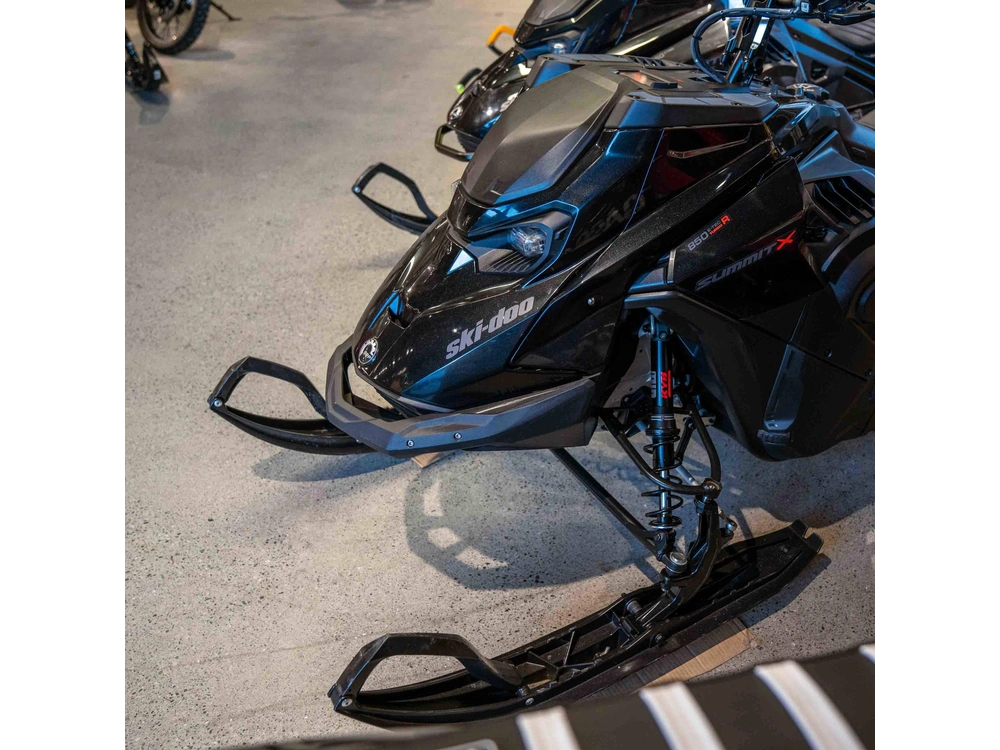 2025 Ski-doo Summit X 165 3" 850 Turbo R Black Shot Start alt
