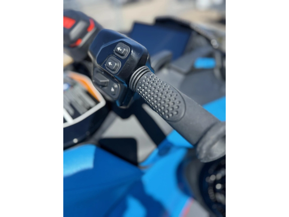 2026 Sea-doo Rxp X 325 W/audio & Ibr