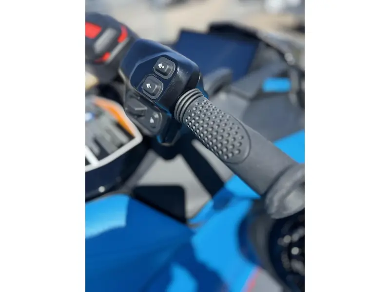 2026 Sea-Doo RXP X 325 w/AUDIO & iBR