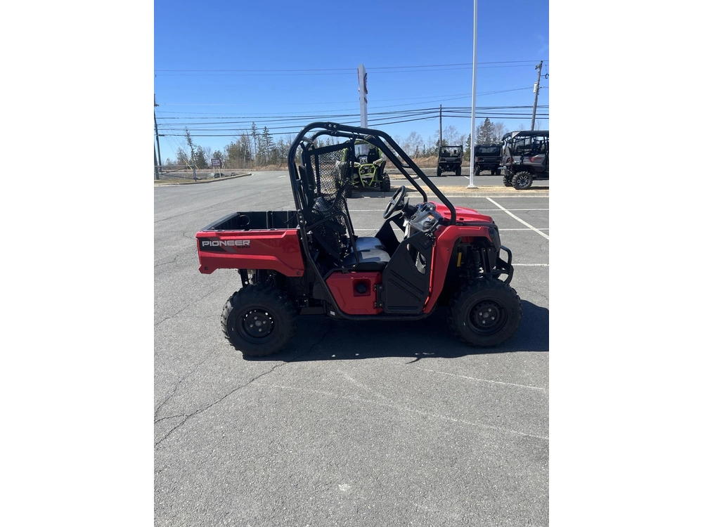 2026 Honda Pioneer 520 alt