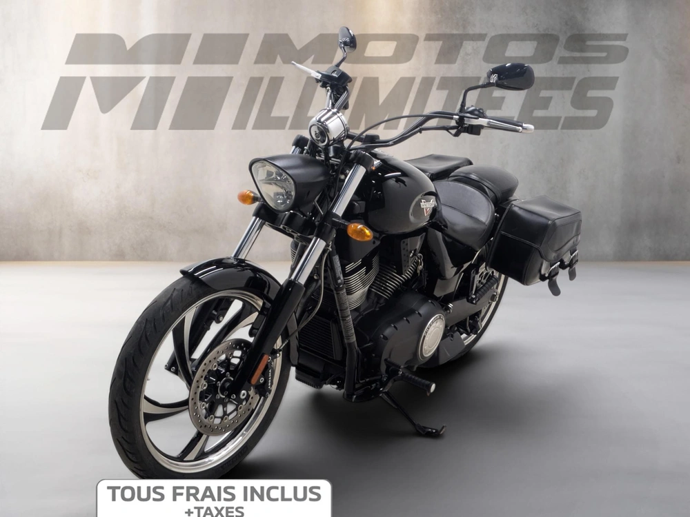 Victory Motorcycles Vegas 8 Ball 2014 alt
