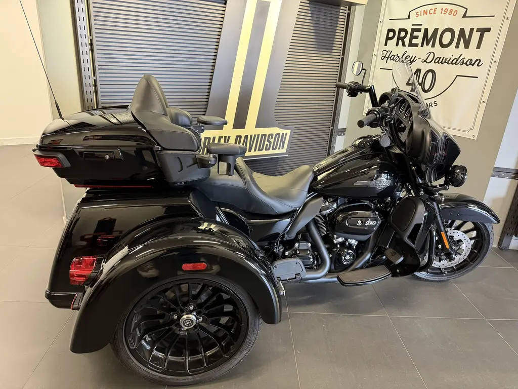 Harley-Davidson FLHTCUTG Tri Glide Ultra 2025 - FLHTCUTG