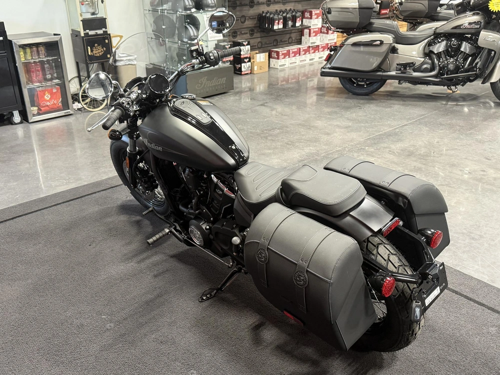 2025 Indian Motorcycle Super Scout, Blk Smk W/grfx, Tech, 49st Limited + Tech alt