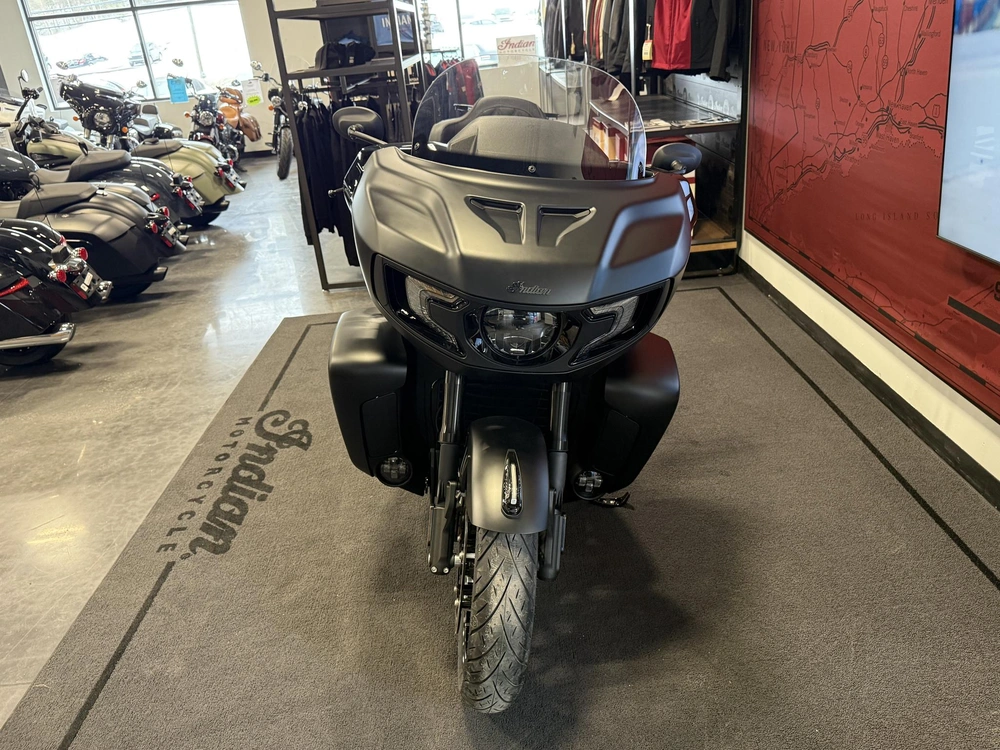 2026 Indian Motorcycle Pursuit Dark Horse 112 With Powerband Audio Package alt