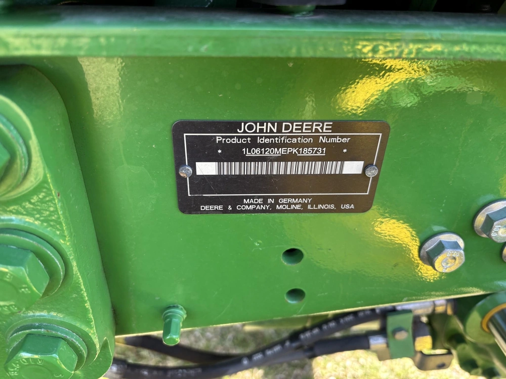 John Deere 6120m 2023 alt