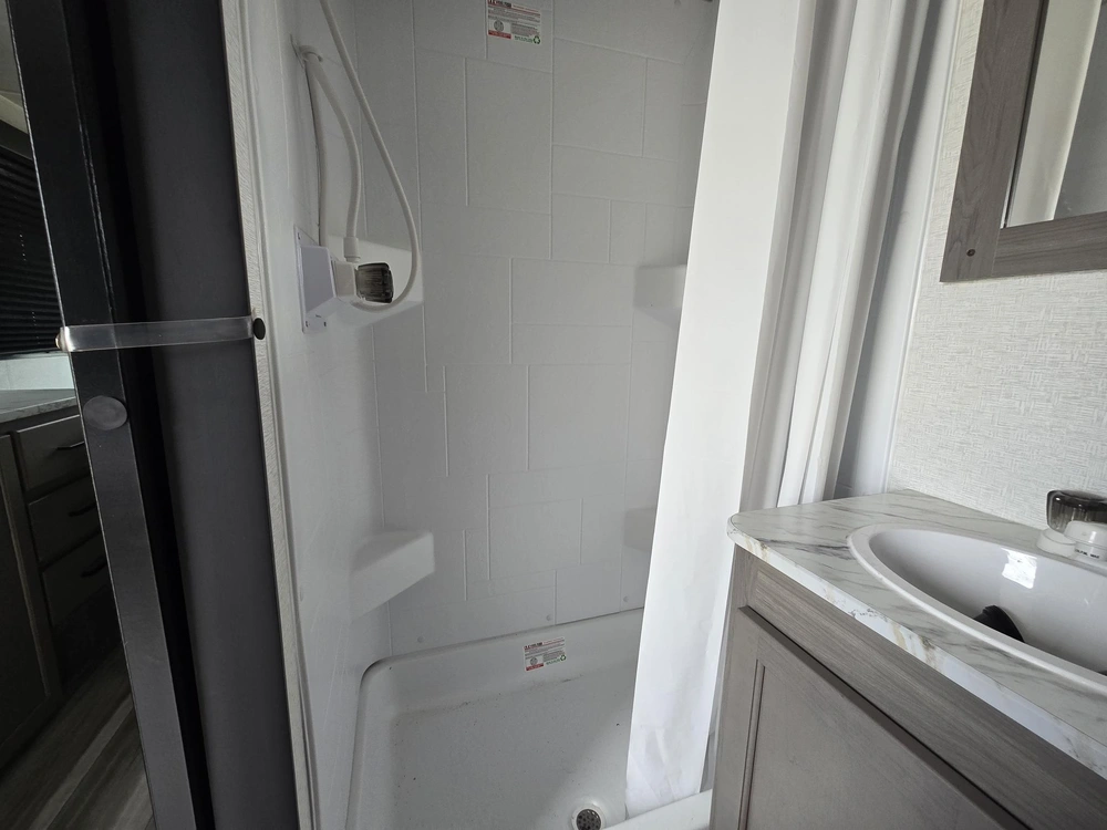 Hideout 200rl 2024 alt