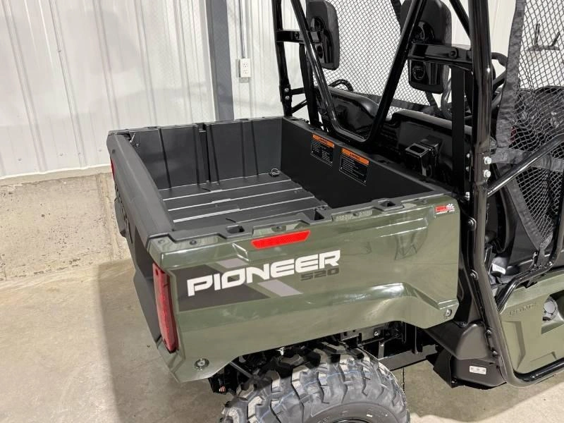 Honda Pioneer 520 2026 alt