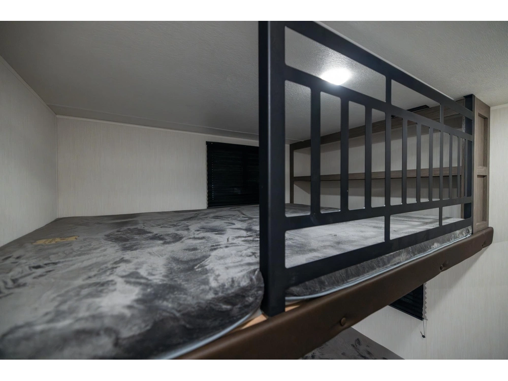 Arctic Wolf 3750 Suite 2026 alt