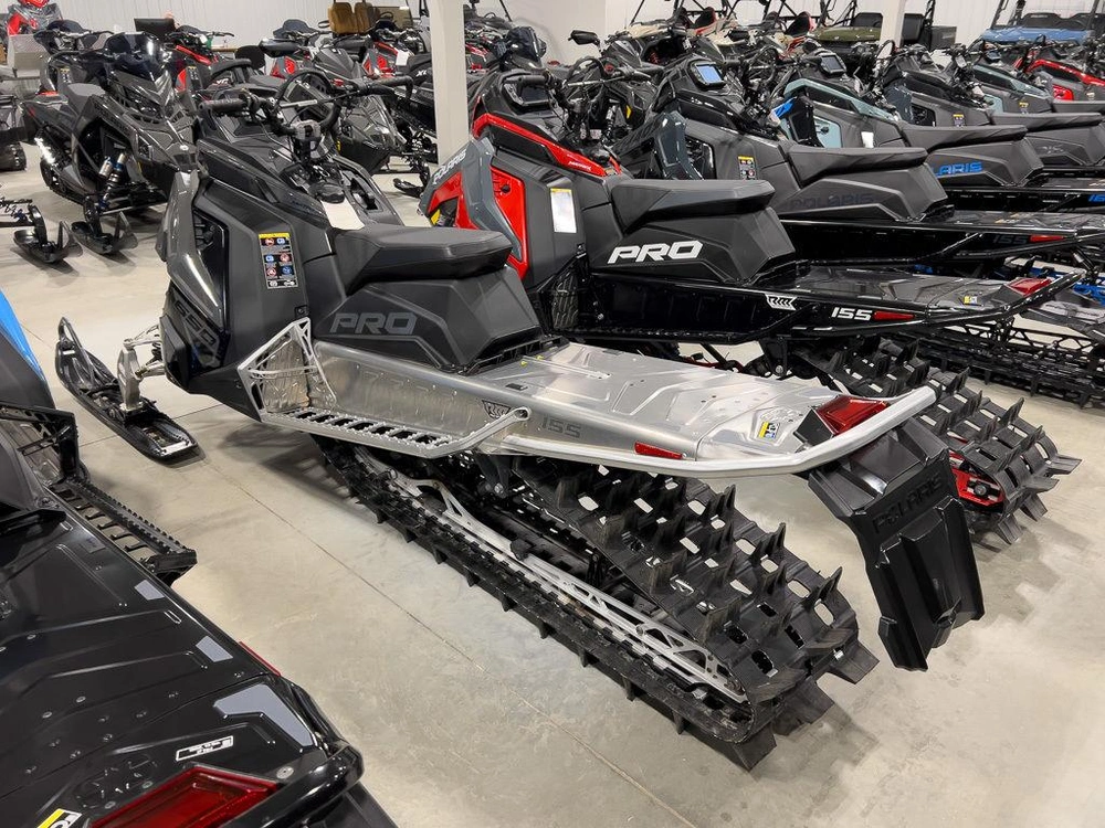 2024 Polaris 650 Pro Rmk 155 Gloss Black alt
