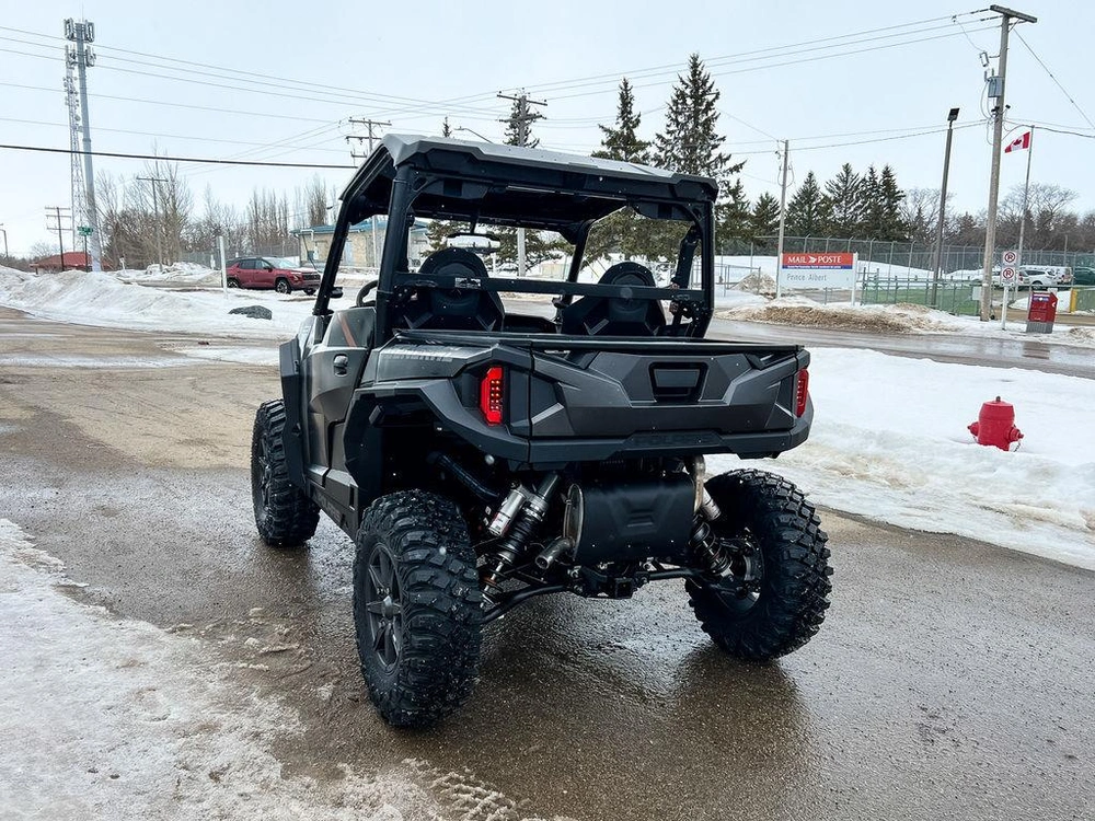 2026 Polaris General Xp 1000 Ultimate alt