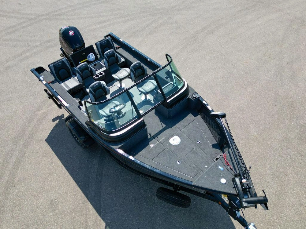 2025 Lund Boat Co 1775 Impact Xs alt